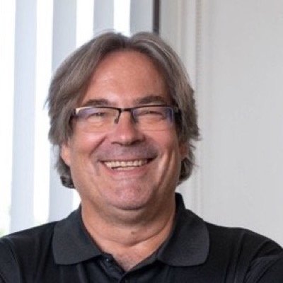 Wolfgang Loch, Geschäftsführer der Loch Präzisions Bohrtechnik GmbH